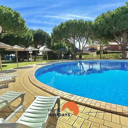 #182 T1 Pedra Dos Bicos By Holidays Apartment